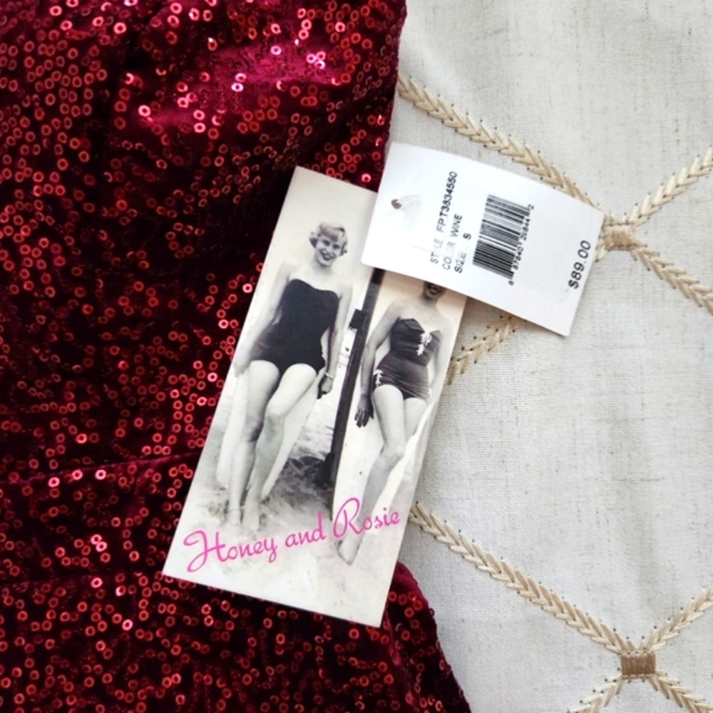 Honey & Rosie Red Sequin Dress Small NWT Cutout Back Sleeveless Mini Party - Picture 3 of 7